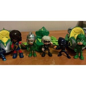 PJ Mask Toys Loy With 3 Vehicles And 6 Figures, One‎ Not PJ Mask